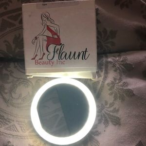 Light that clips on phone for better pics/videos